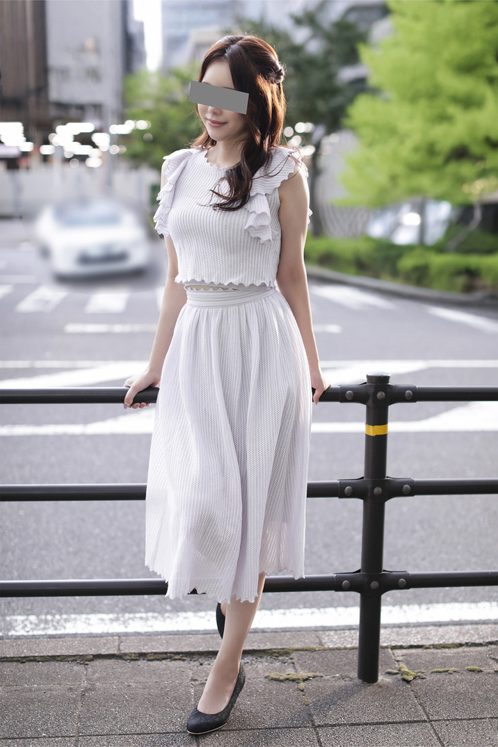 大田区在住M子(36) T164 B85(C) W58 H86